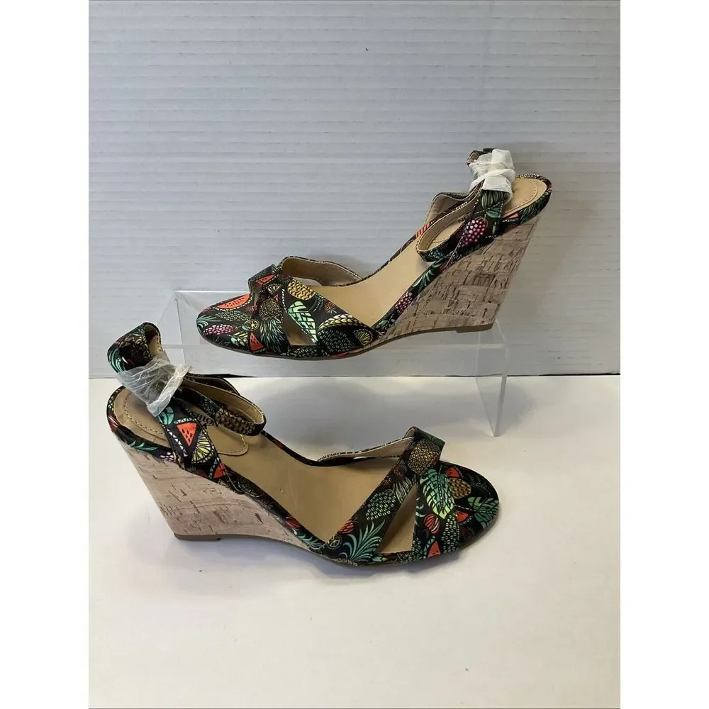 CUSHION WALK BY AVON FRUITY PRINT WOMENS WEDGE HEELS SIZE 7‎